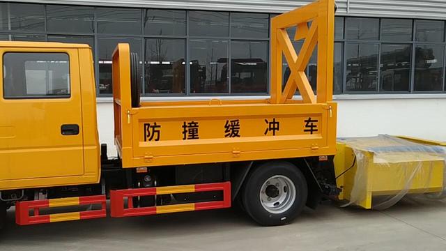 多種防撞型號掃路車，滿足不同工程需求